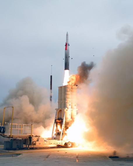 Tên lửa phòng không Arrow-2 do Israel chế tạo.